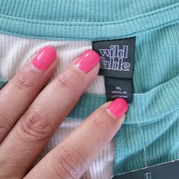 half white half teal target long sleeve - Picture 2 of 5